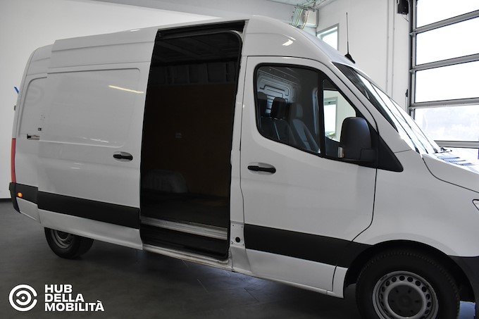 MERCEDES-BENZ Sprinter F37/33 311 CDI F RWD TA Furgone